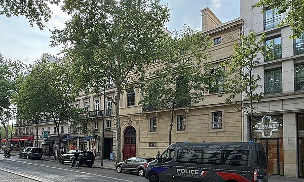 Kim Kardashian sagt zu Überfall in Paris vor Gericht aus