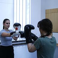 Franziska Retting während der Boxtherapie (nachgestellt)