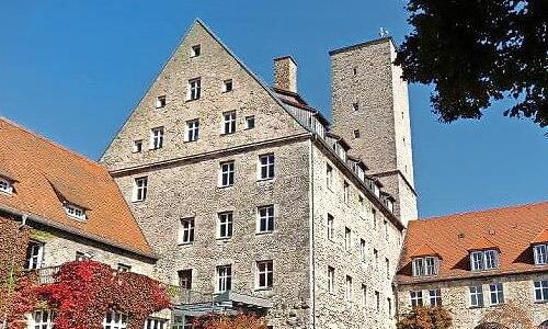 Auf dem Gelände des Jugendhauses Burg Feuerstein findet das Festival statt.