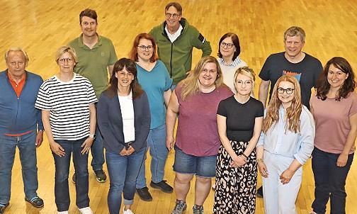 Der neu gewählte TV-Vorstandschaft (von links): Ehrenvorsitzender Heinrich Stengel, 3. Vorsitzende Stefanie Bornschlegel, Bürgermeister Michael Zapf, 1. Vorsitzende Manuela Trebeck, Kassenprüferin Nicole Denscheilmann, Schriftführer Johannes Schof...