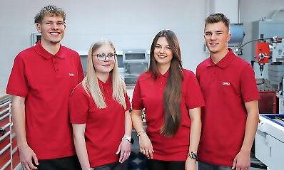 Tag der Ausbildung bei perma-tec in Euerdorf. Auf dem Bild sind (von links) Mika Manninger, Annika Hartmann, Lara Köblitz und Luca Metz zu sehen.