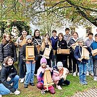 Mit Klappern unterwegs in Thundorf.