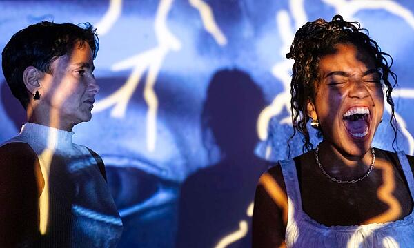 Ein Theaterstück zum Thema „Shakespeare und Afrika“ haben Studierende der Uni Bayreuth erarbeitet.
