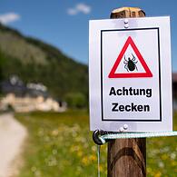 Achtung Zecken