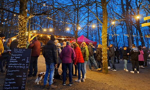 Romantische Stimmung im Kellerwald beim Forchheimer WinterzauberForchheimer Winterzauber