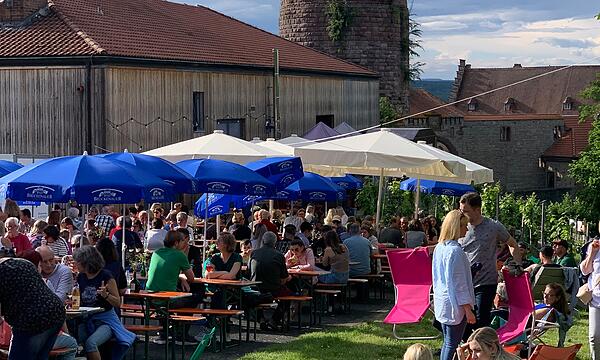 Weinfeststimmung auf Schloss Saaleck