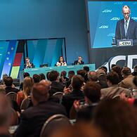Friedrich Merz   gab am Montag in Berlin  die Namen der künftigen CDU-Kabinettsmitglieder bekannt.