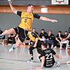 Für Oliver Graczyk vom HSC 2000 Coburg II (hier gegen die Mannschaft von Erlangen Bruck) gab es gegen Abwehrbund der Anzinger kaum ein Durchkommen.