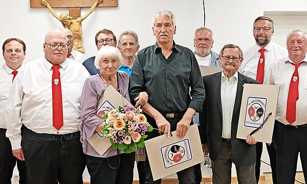Auch Gründungsmitglieder wurden ausgezeichnet.