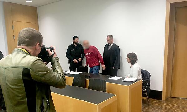 Erpresser von Priester vor Augsburger Gericht
