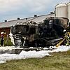 Lkw fängt Feuer - Fahrer stirbt