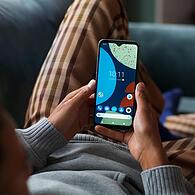 Das Fairphone 4 mit etlichen konfliktfreien Rohstoffen gibt es ab 549 Euro.