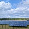 Der Solarpark Schnaid leistet bereits einen Beitrag zur Stromgewinnung aus regenerativen Energien. Der Solarpark Schnaid leistet bereits einen Beitrag zur Stromgewinnung aus regenerativen Energien.
