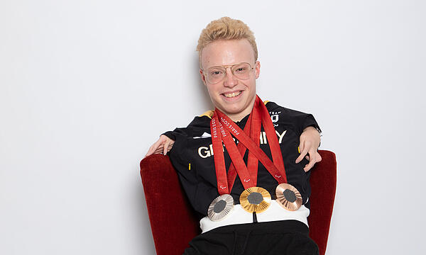 Josia Topf, Gold-, Silber- und Bronzemedaillen-Gewinner aus Erlangen ist am 4. Juli live im "Fränkischen Talk" zu erleben. Ab sofort gibt es Karten.