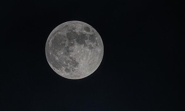 Mond am Nachthimmel