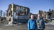 Die Rhönklub-Vorstände Manfred Egert (links) und Horst Karl hatten tatkräftig an der Sanierung der Kissinger Hütte mitgewirkt. Nach dem Brand vom Dienstag wollen sie alles für einen Wiederaufbau tun.