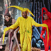 Antonia Bockelmann, Jeremias Beckford und Stefan Herrmann (v. l.) spielen in „Till Till Till“ am E.T.A.-Hoffmann-Theater in Bamberg.