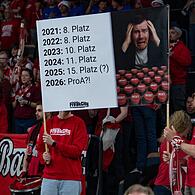 Der Fanclub "Freak City Frankenpower" hinterfragte das Bamberger Abschneiden der vergangene Jahre bereits vor dem Jump kritisch.
