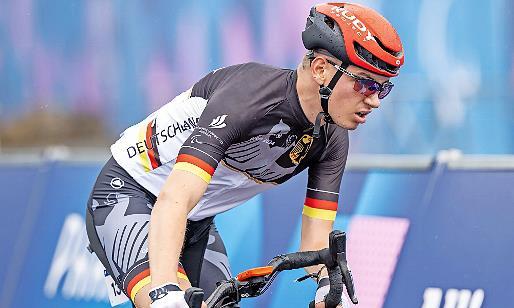 Maximilian (Maxi) Jäger beim Para-Cycling der Paralympics in Paris 2024.
