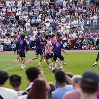 2024 waren rund 4000 Menschen beim öffentlichen Training der DFB-Elf in Herzogenaurach. So viele Fans sollen auch 2025 wieder dabeisein.