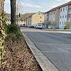 Etliche Bäume in der Vernonstraße sind geschädigt oder tot und werden durch Neupflanzungen im Rahmen der Klimaschutzinitiative von Bad Kissingen ersetzt.