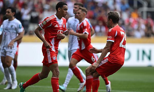 Bayern München - Auckland City