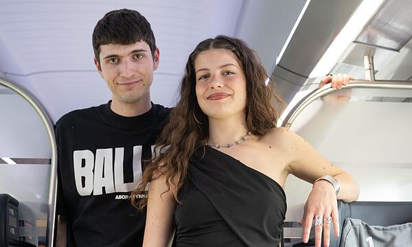 Abor und Tynna auf dem Weg nach Basel