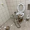 Zerstörte Toilette am EKU Platz Zerstörte Toilette am EKU Platz