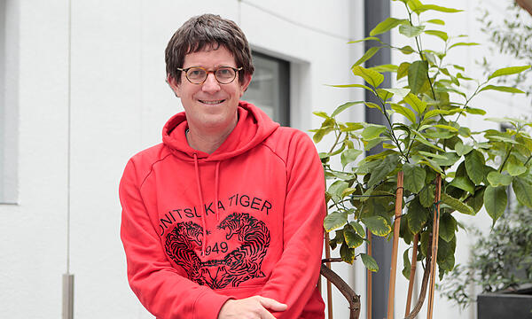 Professor Jörn Glasenapp von der Uni Bamberg hat ein Buch über Taylor Swift geschrieben und gilt als Experte für die Ausnahme-Künstlerin.