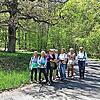 Die Senioren und Seniorinnen auf der ersten Wanderung.