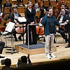 Der aus TV und Kino bekannte Moderator Tobias Krell („Checker Tobi“) führte durch das Familienkonzert der Bamberger Symphoniker.