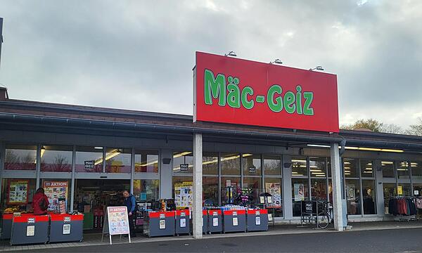 Die Deutsche Post und DHL eröffnen am 1. November 2024, einen neuen DHL-Paketshop in Bad Kissingen bei „Mäc Geiz“ im Riedgraben 7