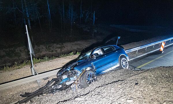 Am Fahrzeug entstand Schaden in Höhe von 20.000 Euro.