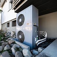 Bevor Privateigentümer bei der Energiewende in die Pflicht genommen werden, müssen die Kommunen eine Wärmeplanung machen. Das hat auch die Gemeinde Hochstadt vor.