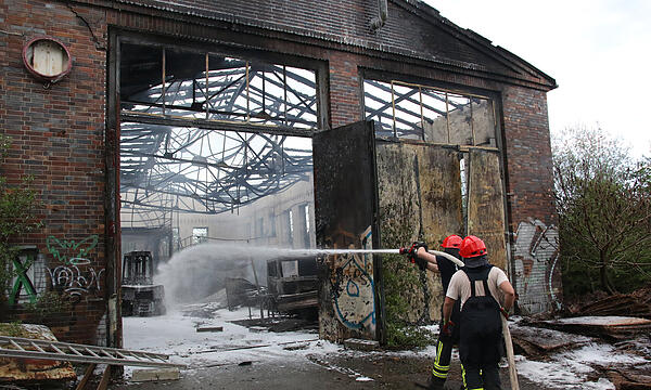 Brand Lokschuppen Coburg: hoher Schaden - Ursache unklar
