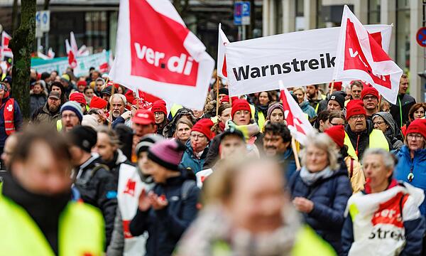 Ein Gemeinschaftsstreik von Verdi und EVG trifft am Montag unter anderem die Busfahrer in Erlangen-Höchstadt.