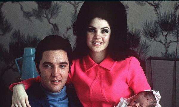 Elvis Presley mit Priscilla und Tochter Lisa Marie