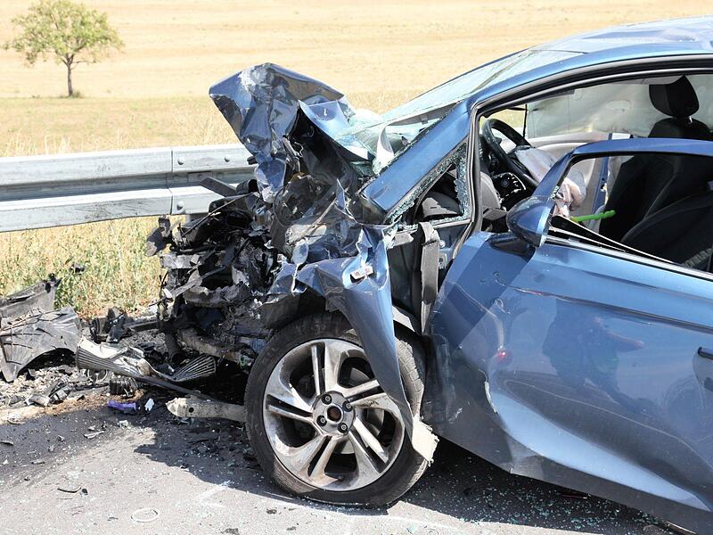 In dem Opel Corsa saß die junge Frau.