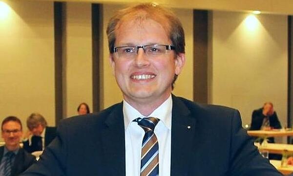 Ralf Hartnack stimmt seine WGK-Mitglieder auf den Kommunalwahlkampf ein.