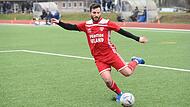 Tolga Jungkunz vom TSV Mönchröden ist in der Aufstellung gegen den FC Fuchsstadt zu finden, auch wenn er in den vergangenen Tagen gesundheitlich angeschlagen war. Man möchte nicht auf den bärenstarken Spieler verzichten. Tolga Jungkunz vom TSV Mönchröden ist in der Aufstellung gegen den FC Fuchsstadt zu finden, auch wenn er in den vergangenen Tagen gesundheitlich angeschlagen war. Man möchte nicht auf den bärenstarken Spieler verzichten.