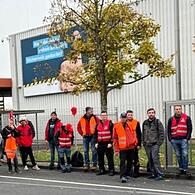 Streikende der Belegschaft von Bosch Rexroth am Donnerstag.