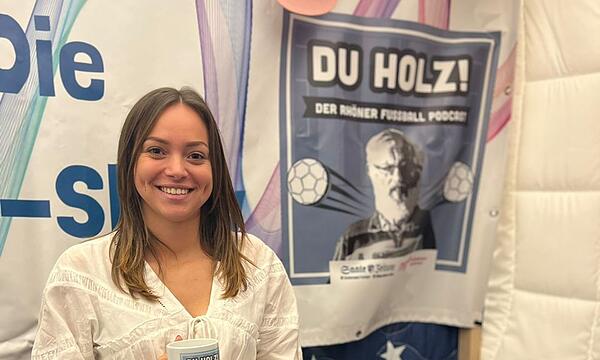 Jule Betz zu Gast beim Rhöner Fußball-Podcast Du Holz