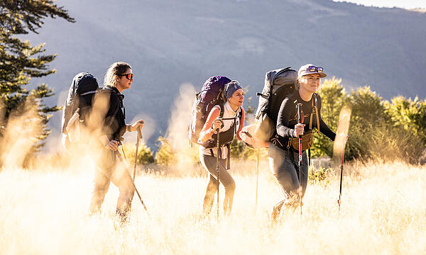 Die Bergfreundinnen auf dem High Scardus Trail, von rechts Kaddi Kestler, Toni Schlosser, Lisa Bartelmus