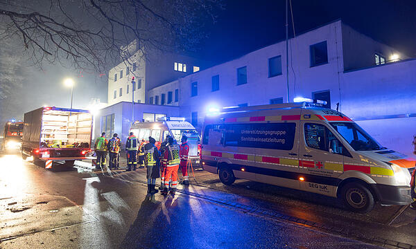Brand im Krankenhaus - 27 Patienten mussten verlegt werdenBrand im Klinikum Neustadt bei Coburg