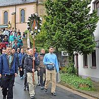 Die Leutenbacher Wallfahrt ging an Pfingsten nach Marienweiher (Landkreis Kulmbach).