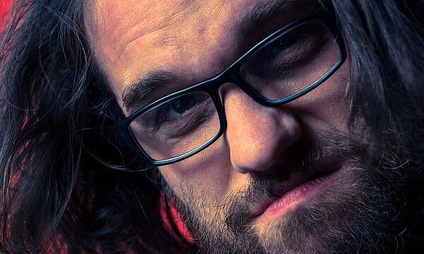 Der Kabarettist Florian Herrnleben