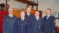 Ehrennadel haben SBM Michael Wolf (von links) und KBR Markus Ullrich (rechts) an Alexander Beck, Peter Krammer und Christian Kiesel überreicht. Ehrennadel haben SBM Michael Wolf (von links) und KBR Markus Ullrich (rechts) an Alexander Beck, Peter Krammer und Christian Kiesel überreicht.