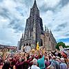 6000 Blasmusiker aus ganz Deutschland boten ein spektakuläres Gemeinschaftskonzert vor dem Ulmer Münster.