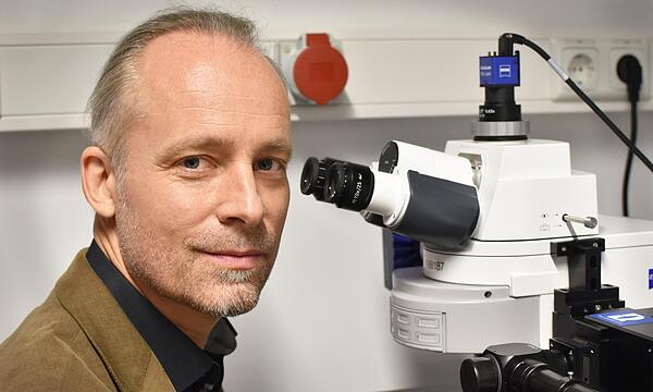 Christian Laforsch von der Uni Bayreuth ist von der Zeitschrift Unicum als Professor des Jahres ausgezeichnet worden.