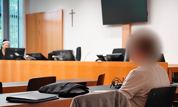 Ärztin wegen Todes zweier Patienten angeklagt